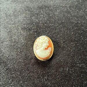 Antique 10K Cameo Brooch